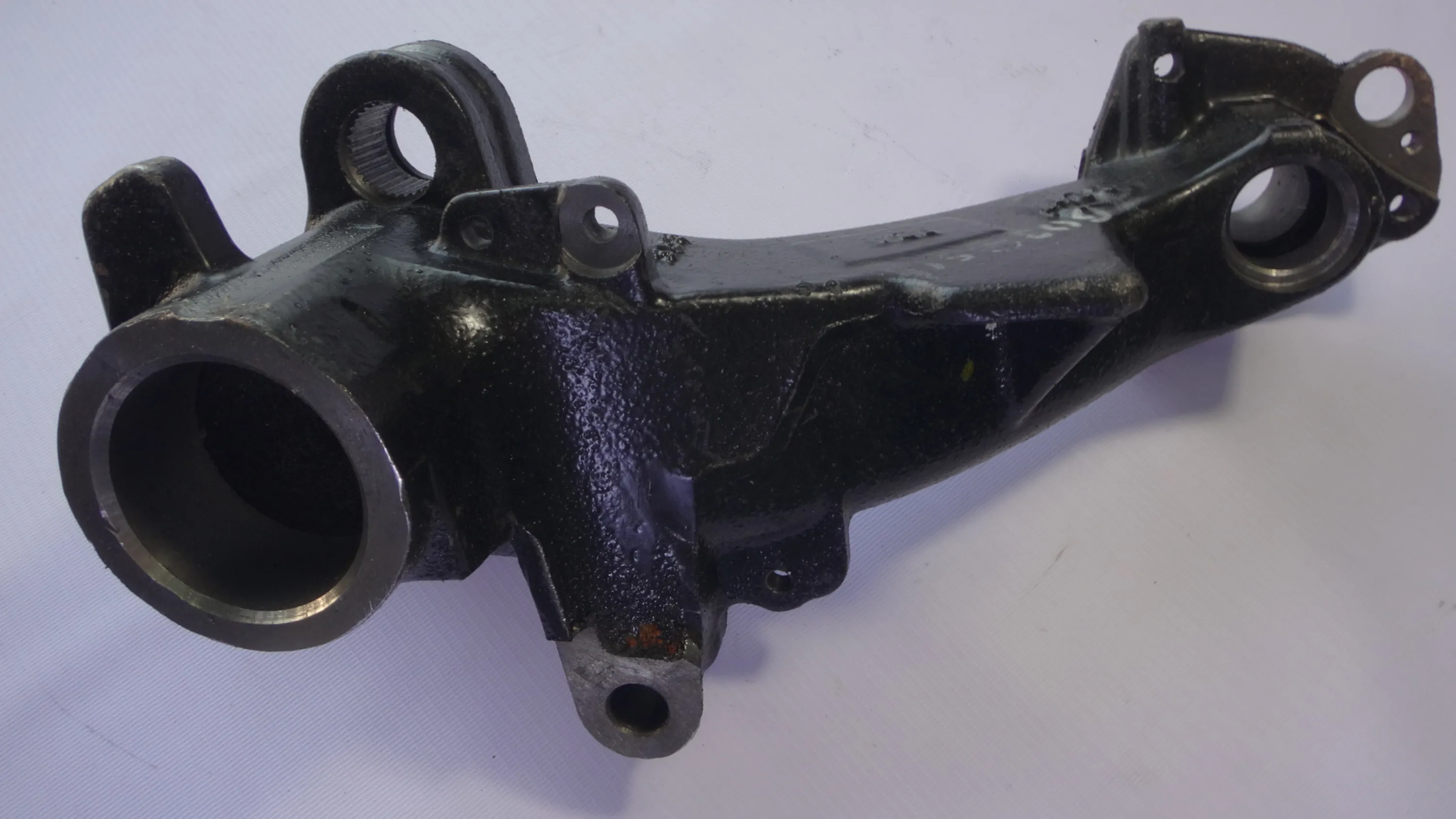 بازویی محور عقب پژو 405 چپ بازویی محور عقب پژو 405 چپ